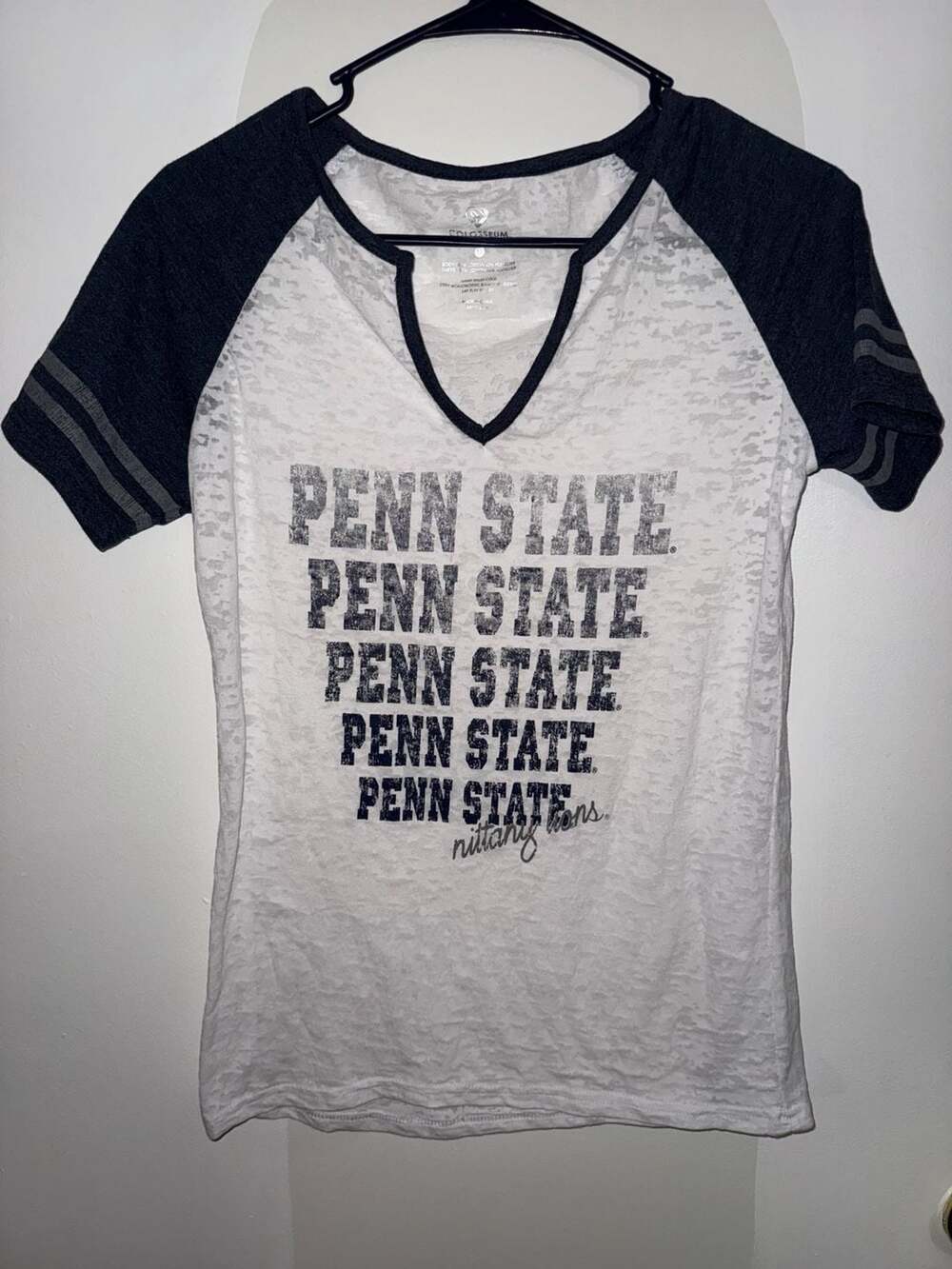 Colosseum Penn State Nittany Lions Burnout V-Neck T-Shirt Size M
